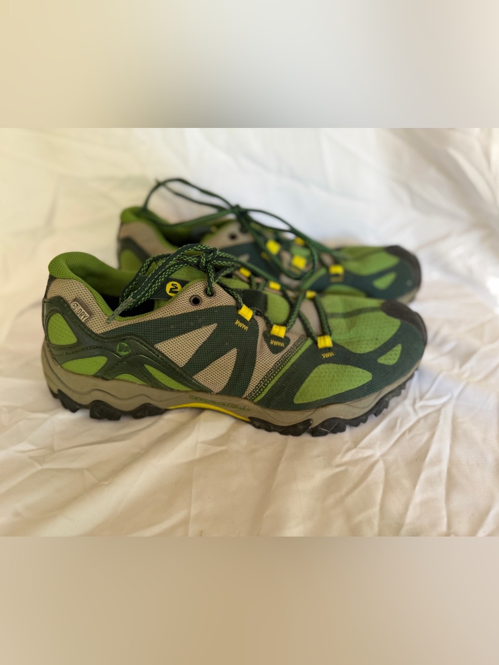 Women’s Merrell Green Trail Running Sneakers